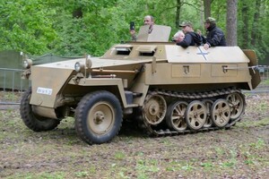 Leichter Schützenpanzerwagen Sd.Kfz. 250