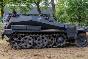 Leichter Schützenpanzerwagen Sd.Kfz. 250/7